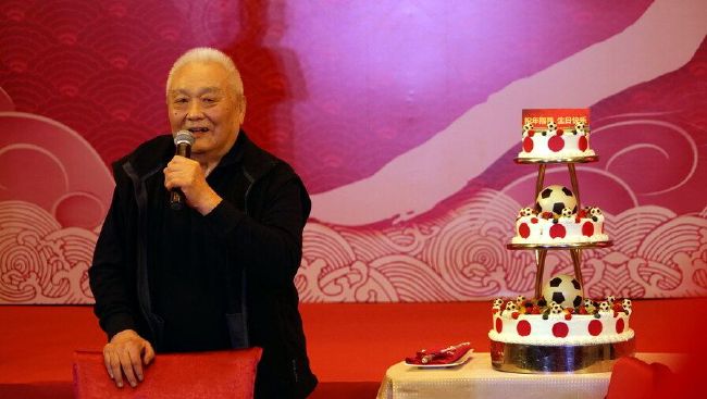 前瞻英超：热刺vs纽卡斯尔联时间：2023-12-11 00:30 热刺在上一轮比赛中1-2不敌西汉姆联，最近五轮联赛仅仅拿到1平4负的战绩，联赛排名也已经下滑到了第五位。